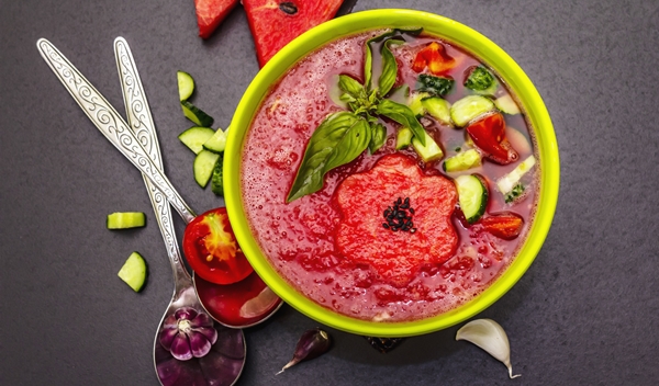 Rezept: Kalte Wassermelonen-Tomatensuppe